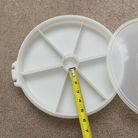 Vintage Tupperware Divided Relish Tray with Lid EUC Veggie Party Tray Hosting - Picture 4 of 11